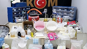 İzmir'de kaçak vücut geliştirme ilacı operasyonu