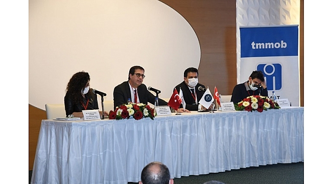 ‘Kentsel dönüşüm siyasete kurban edilmemeli!’