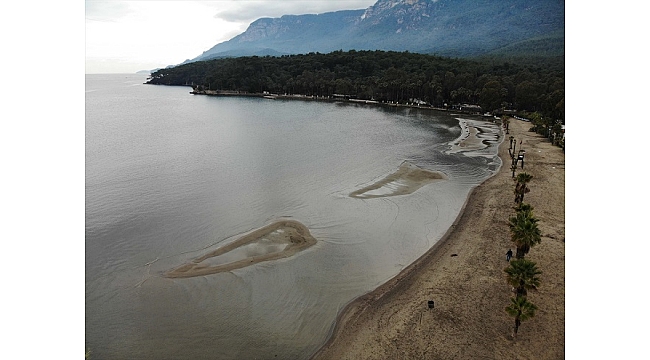 Muğla'da deniz suyu 40 metre çekildi