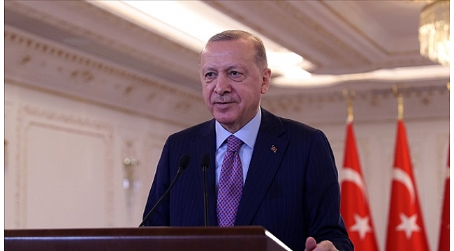 "Ülkemizi hayalleriyle kucaklaştırmak için ter döküyoruz"