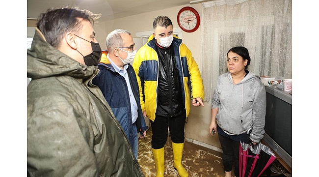 AK Parti İzmir milletvekilleri sel mağdurlarını ziyaret etti