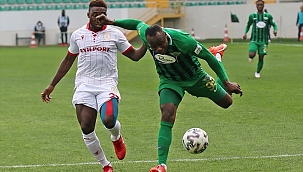 Akhisarspor kendi evinde fark yedi 1-4