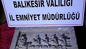 Balıkesir'de 2 bin yıllık mezar steli ele geçirildi