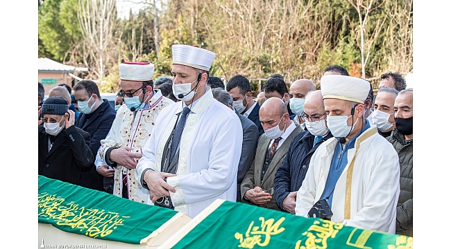 Başkan Soyer selde ölen iki yurttaşın cenaze törenine katıldı