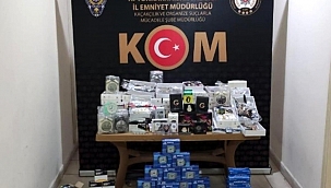 Binlerce kaçak ürünü kente sokmaya çalışırken yakalandı