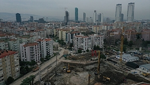 İzmir'de depremin yıktığı bölgede yeni binaların yapımına başlanıyor