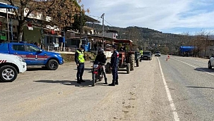 İzmir'de huzur ve güven uygulamasında, aranan 21 şüpheli yakalandı