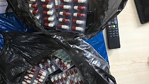 Takside 2 bin 224 adet uyuşturucu hapla yakalanan 3 kişi gözaltına alındı