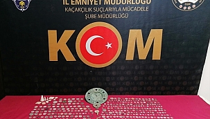 İzmir'deki kaçakçılık operasyonunda 661 parça tarihi eser ele geçirildi