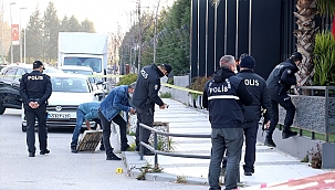 Manisa'da iş yerine ateş açan şüpheli aranıyor