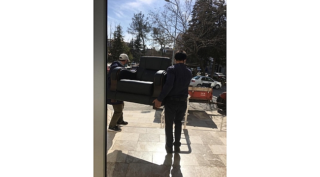 Belediye Başkanının koltuğu ve makam aracı haciz edildi