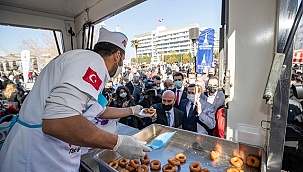 CHP İzmir'de şehitler için lokma döktürdü