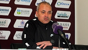 Erkan Sözeri: 'Futbolcularımız bugün güzel bir isyan etti'