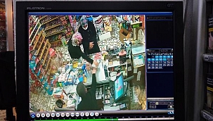 Müşteri kılığında girdikleri markette 'tırnakçılık' yapmak istediler