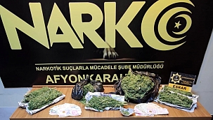 Afyonkarahisar polisi düzenlediği operasyonda 3 kiloya yakın esrar ele geçirdi