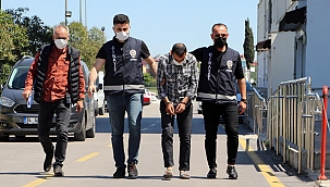 Babası ve ağabeyini 'Uyuşturucuyu bırak’ uyarısı nedeniyle öldürmüş