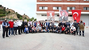 Başkan Sandal, Emekçilerle 1 Mayıs’ı Kutladı