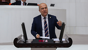 CHP’li Bakan intihar mektuplarını Meclis’te okudu!