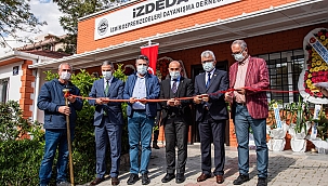 Depremzedeler İZDEDA çatısı altında örgütlendi