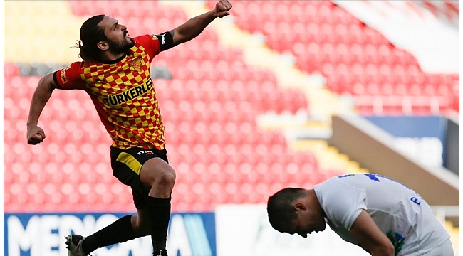 Göztepe Çaykur Rizespor'u 2 golle geçti