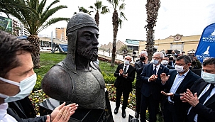 İlk Türk denizcilerinden Çaka Bey'in büstü açıldı