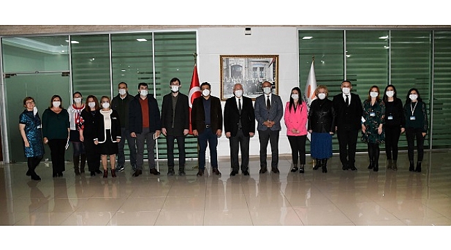 Karabağlar’ın planları meslek odalarına anlatıldı