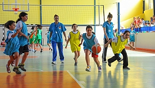 Seferihisar’ın “Siyah Beyaz” gururu