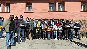 Soyer’den Bingöllü çocuklara 23 Nisan hediyesi