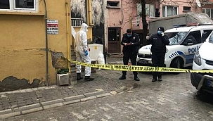 Telefon tamircisi dükkanında ölü bulundu