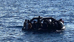 Yunanistan unsurlarınca geri itilen 36 düzensiz göçmen kurtarıldı