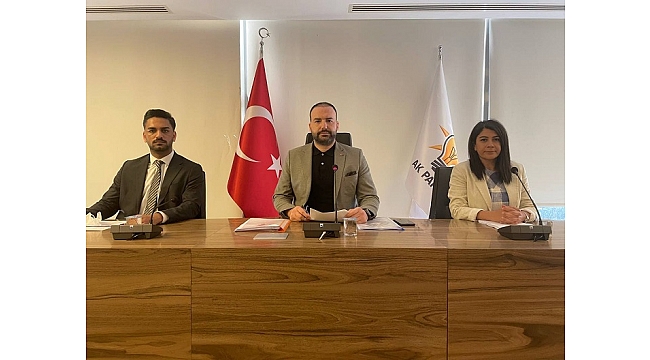 AK Parti İzmir'den, 27 Mayıs'ın yıl dönümünde basın açıklaması