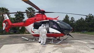 Ambulans helikopter koronavirüs hastası için havalandı