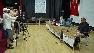 Ayvalık'ta dün etkili olan fırtına nedeniyle 80 teknenin battığı belirlendi