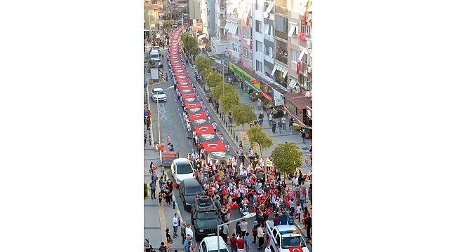 Balçova’da Ata’ya ve Bayrağa Saygı Korteji