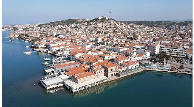 Bayram Öncesi Esnafa Bin Türk Lirası Destek