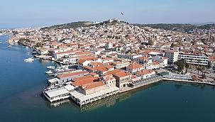 Bayram Öncesi Esnafa Bin Türk Lirası Destek