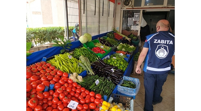 Bergama'da manavlara fiyat denetimi