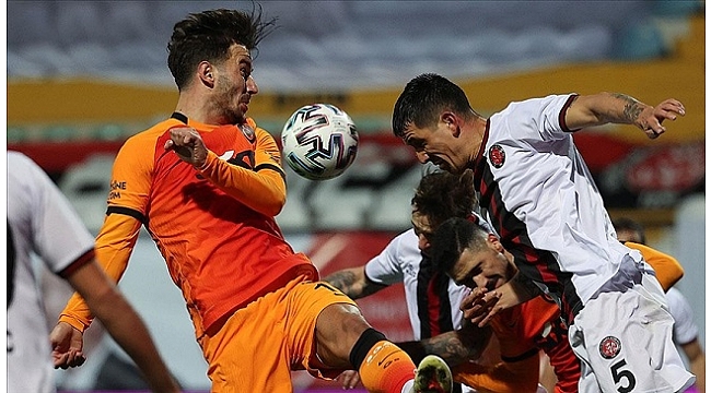 Galatasaray sezonu ikinci sırada bitirdi