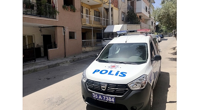 İzmir'de bıçaklı kavgada 1 kişi yaralandı