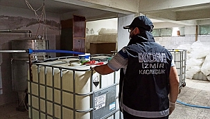 İzmir'de bir depoda 3 bin 500 litre etil alkol ele geçirildi