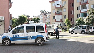 İzmir'de biri kadın iki kişi silahla yaralandı