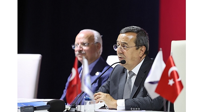 Kıyı Ege, Batur’la devam