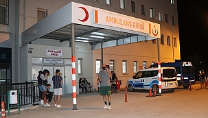 Motosiklet, kaldırımdaki yayaya çarptı: 1 ölü, 2 yaralı