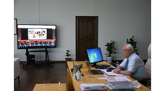 Selvitopu Karabağlar’daki çalışmaları dijital kurultayda anlattı