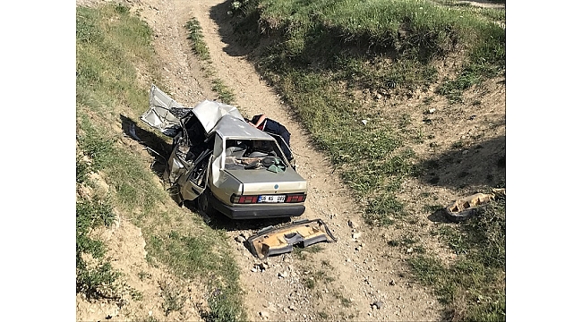Sulama kanalına devrilen otomobildeki iki kardeş hayatını kaybetti