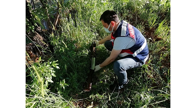 Tarlada çalışan husumetlisini tüfekle yaralayan kişi yakalandı