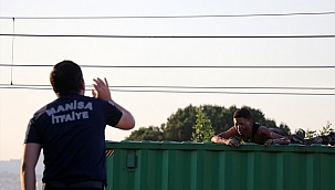 Tren hattında elektrik akımına kapılan çocuk yaralandı