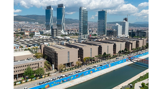 Yaşama dönen Manda Çayı şimdi de sanatla renklendi