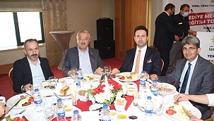 AK Parti İzmir’den yerel yönetimler zirvesi