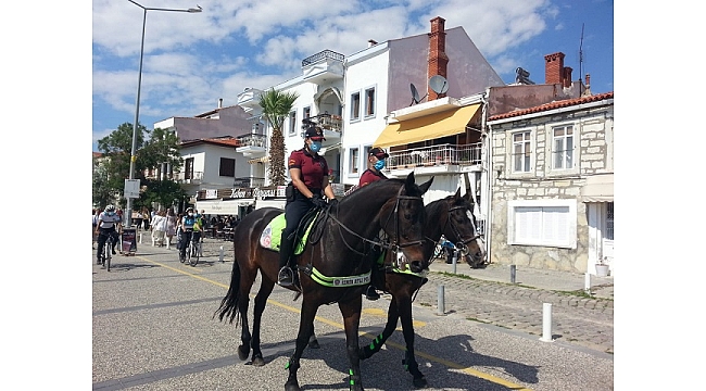 Atlı Polisleri Foçalılar Çok Sevdi